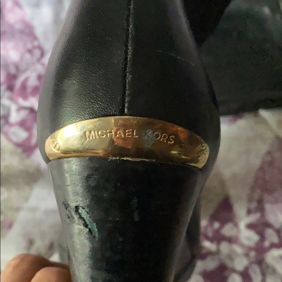 Michael kors boots - Picture 3 of 6